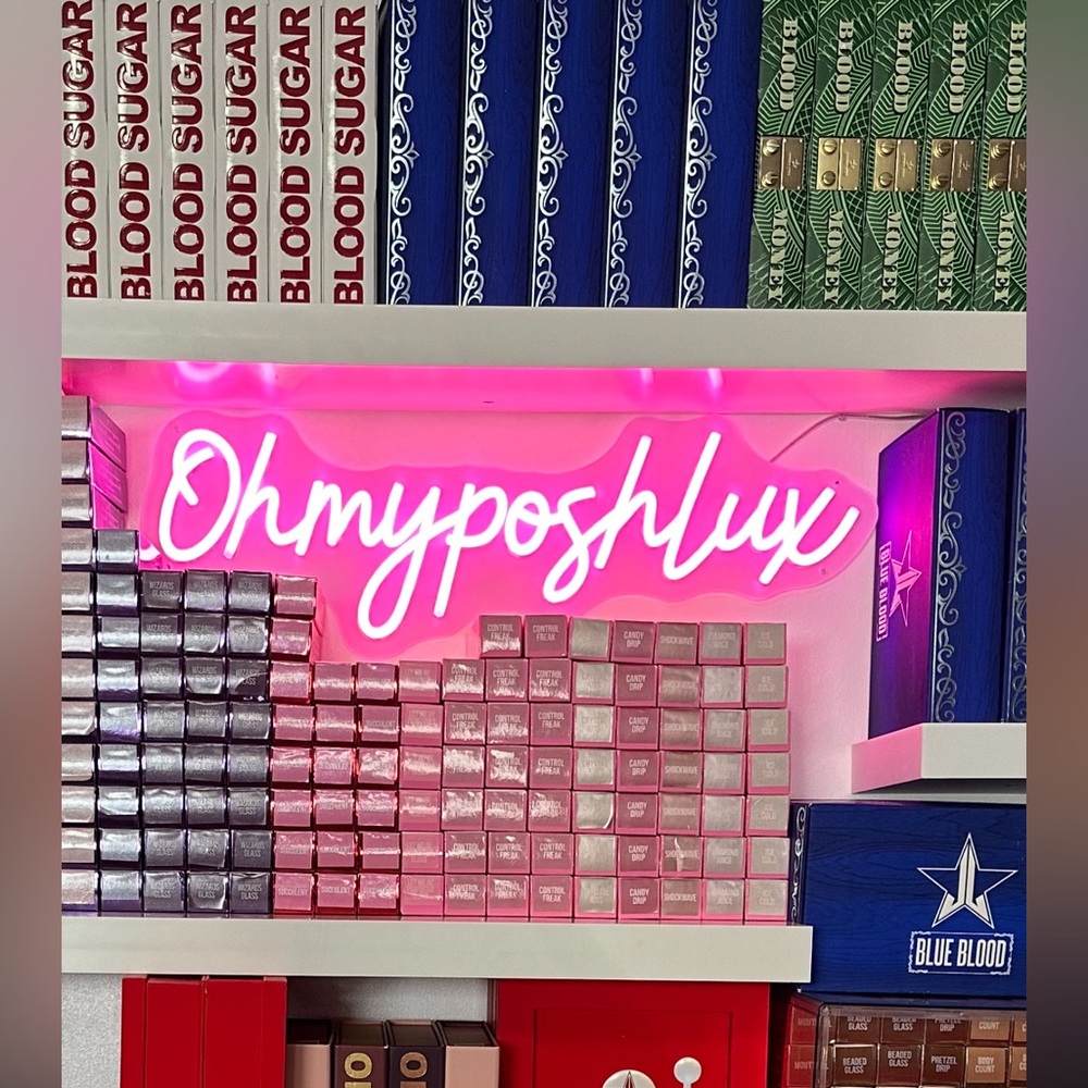 Hopeβs Makeup, Beauty and Skincare Show - Picture 8 of 17